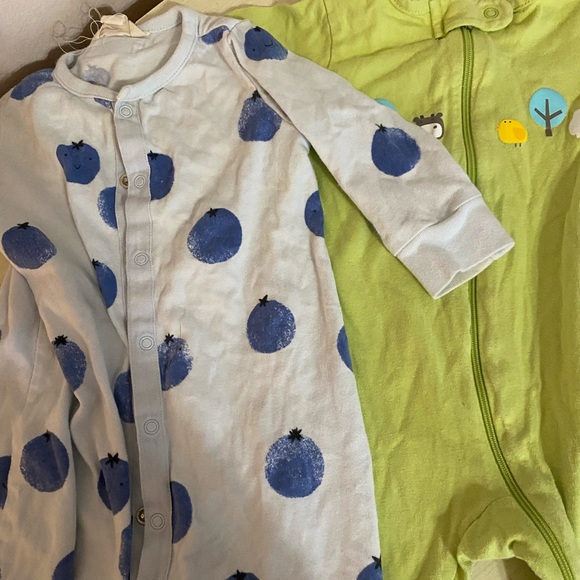 Nine 3-6 months onsies / pjs boys - Picture 5 of 5